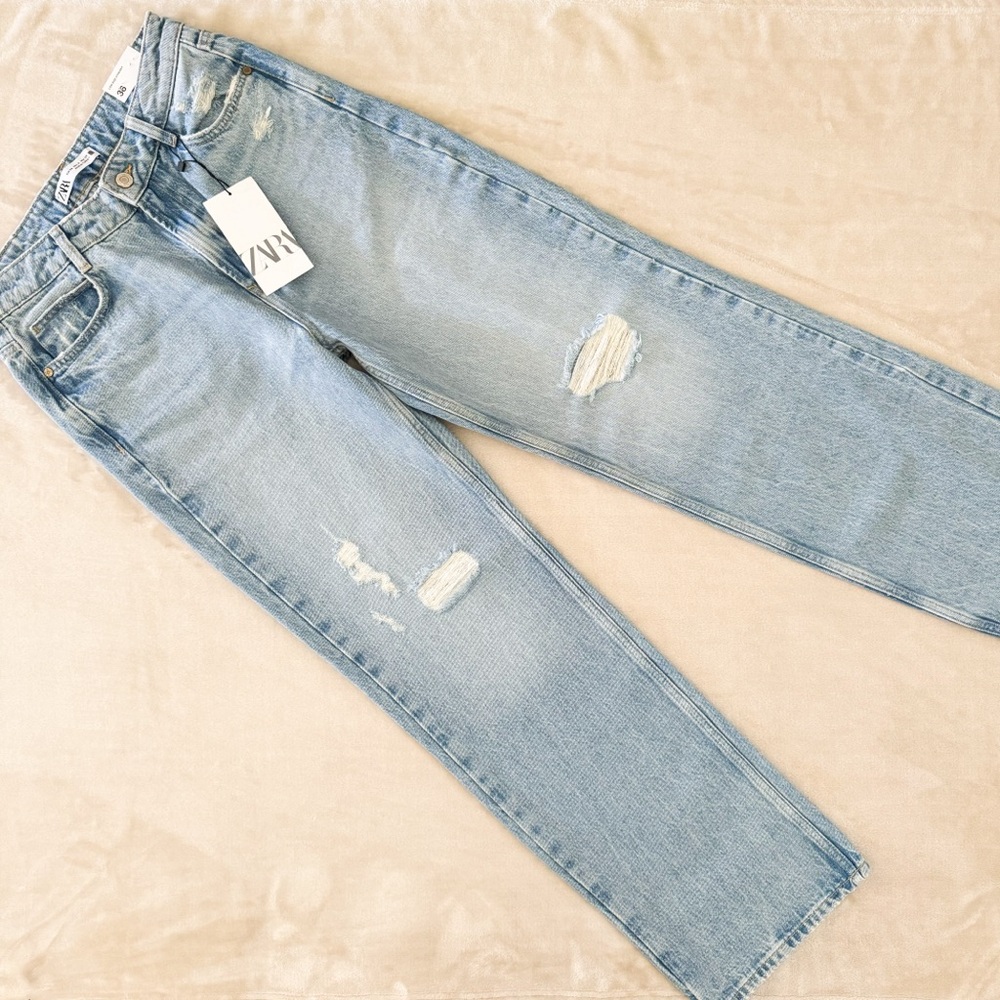 Low Rise Straight‎ Leg Ripped Jeans Size 4 - Picture 3 of 9